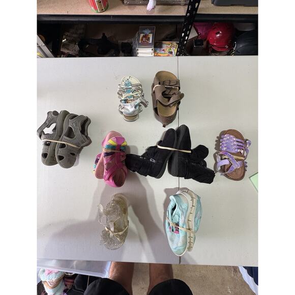 Lot of 19 Pairs of Girls Shoes-Sizes 11/12-Mixed Brands-Boots,Sandal,tennis shoe - Picture 9 of 16